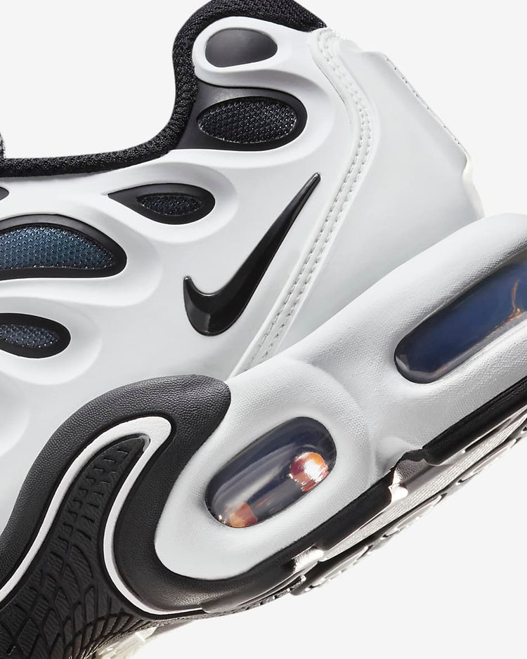 Nike Air Max Plus Drift Black and White Image