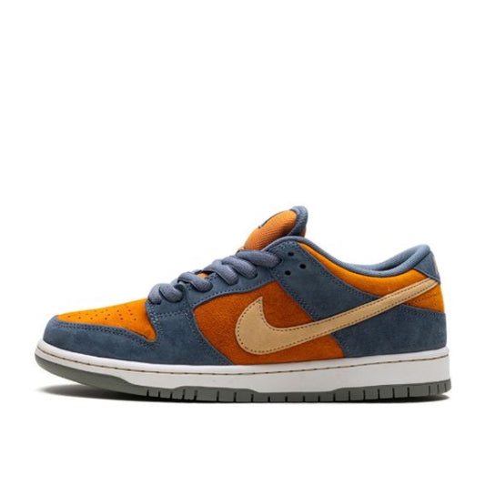 Nike SB Dunk Low Light Carbon