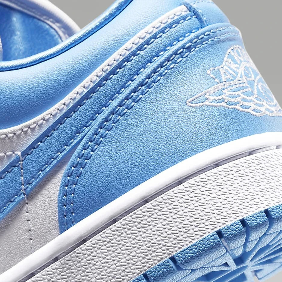 Air Jordan 1 Low UNC University Blue