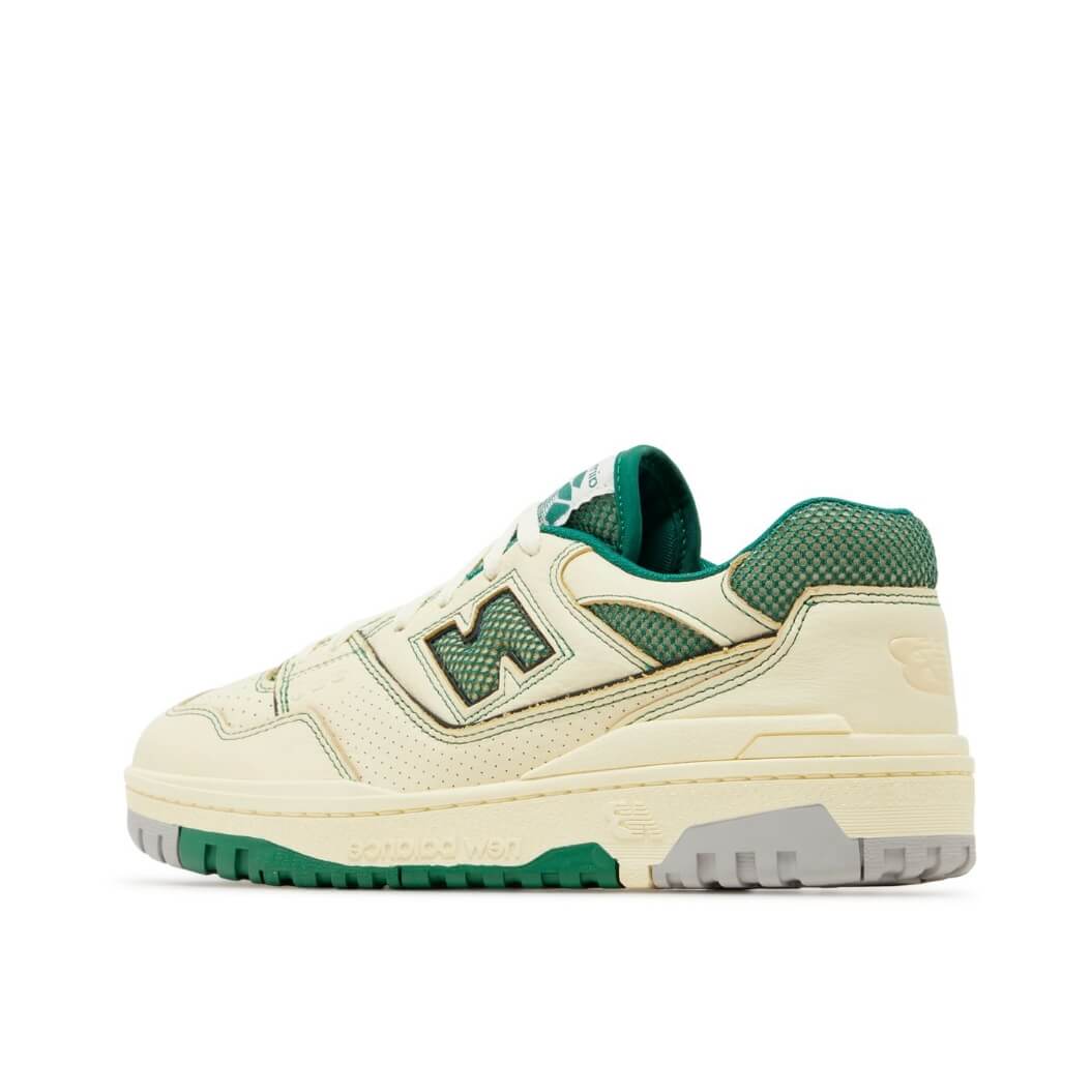 New Balance 550 Green in Classic Pine