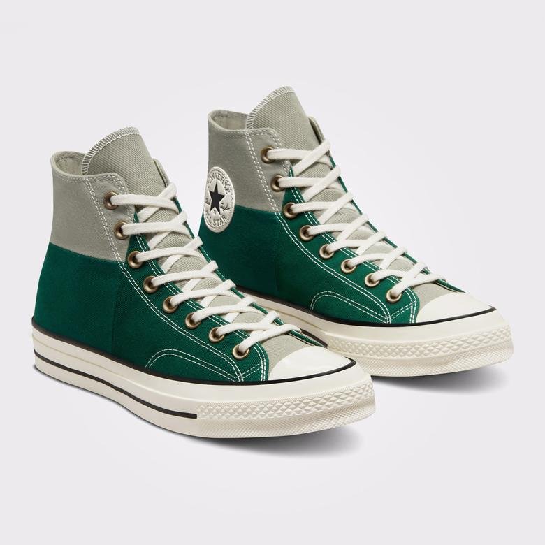 Top view of Converse Chuck 70 Colorblocked Unisex Green Sneaker, highlighting the classic Chuck 70 details like reinforced tongue stitching and lacquered midsole